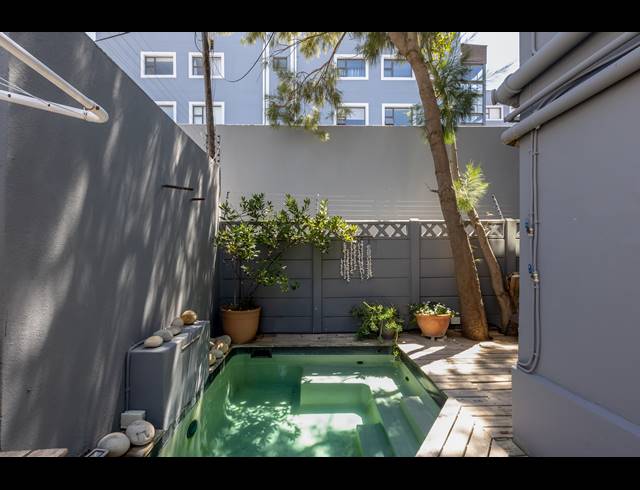 2 BEDROOM APARTMENT RENTED IN SEA POINT